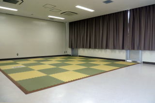 相原公民館　多目的室